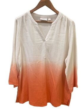 Belle Beach by Kim Gravel gauze tunic. Ombré white/coral. Size L